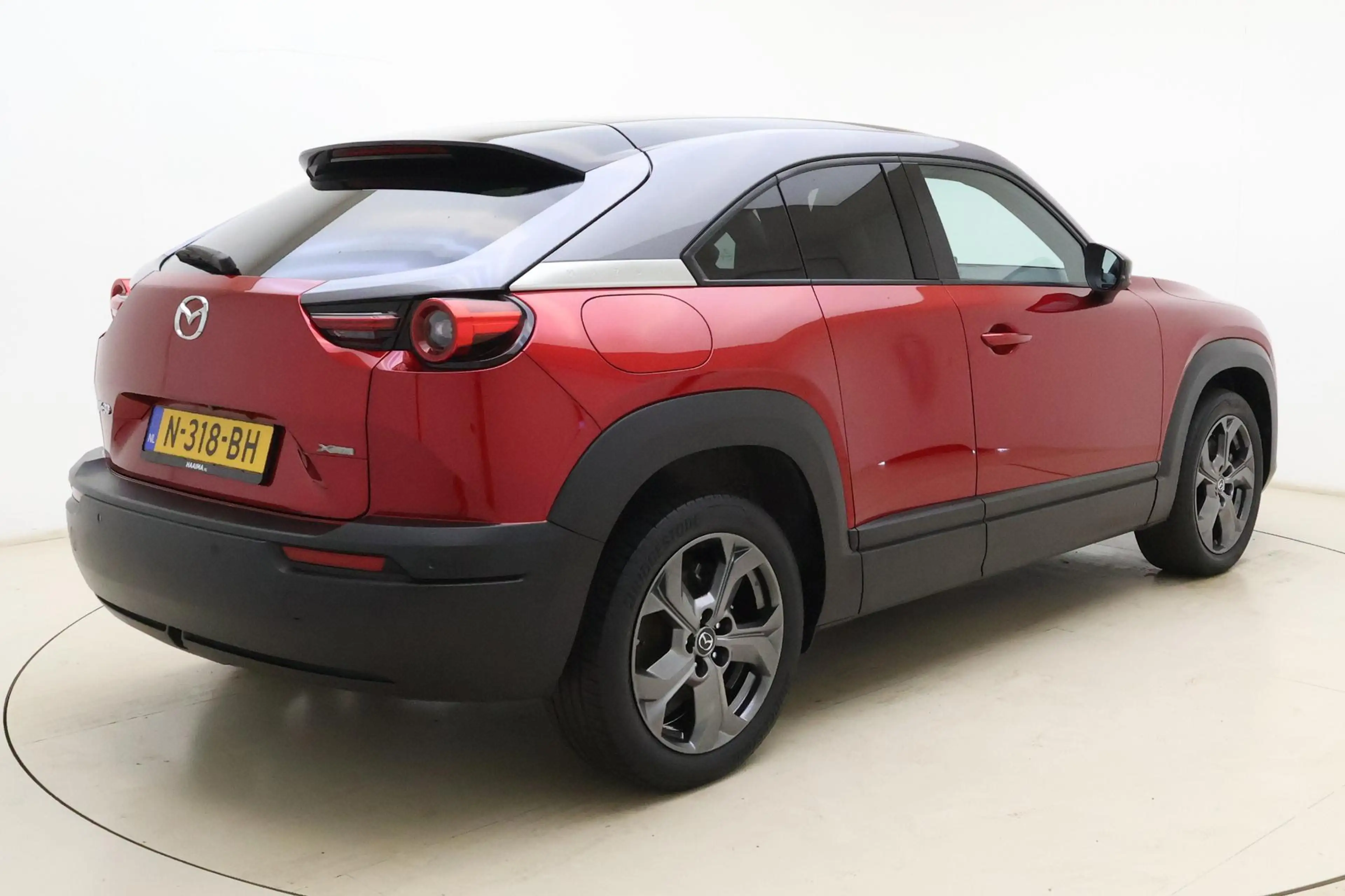 Mazda MX-30 e-SkyActiv 145 First Edition 36 kWh | SOH 93.44% | — photo 2