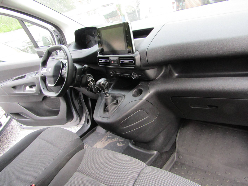 Peugeot Partner Chassis Long Utilitaire 3 Places + Options Gar. 12 Mois — photo 14