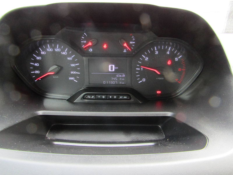Peugeot Partner Chassis Long Utilitaire 3 Places + Options Gar. 12 Mois — photo 9