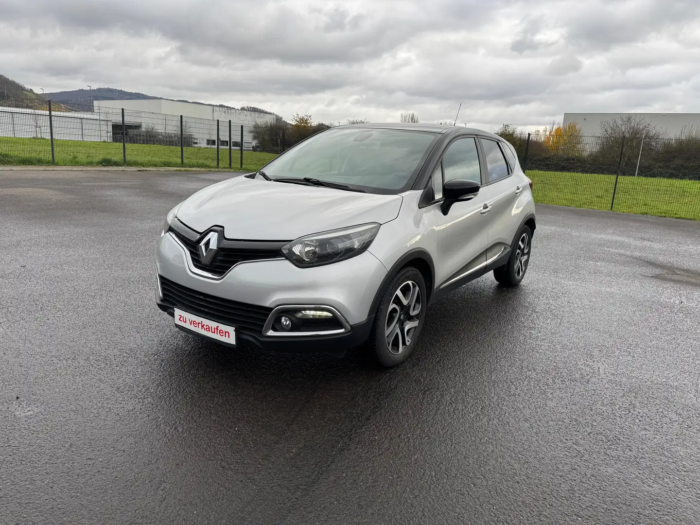 Renault Captur Dynamique Silber - 1