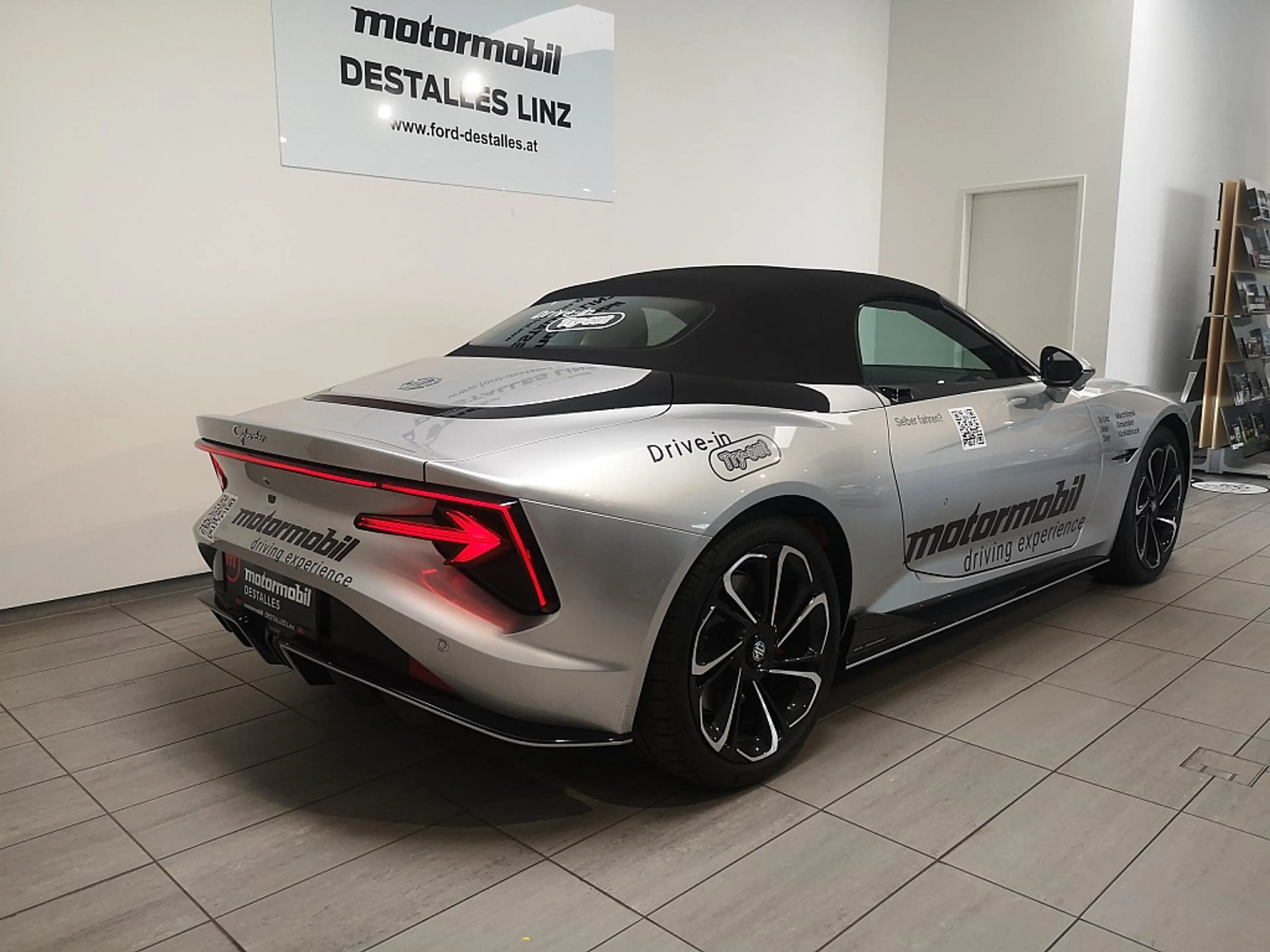 MG Cyberster 77kWh GT — photo 4