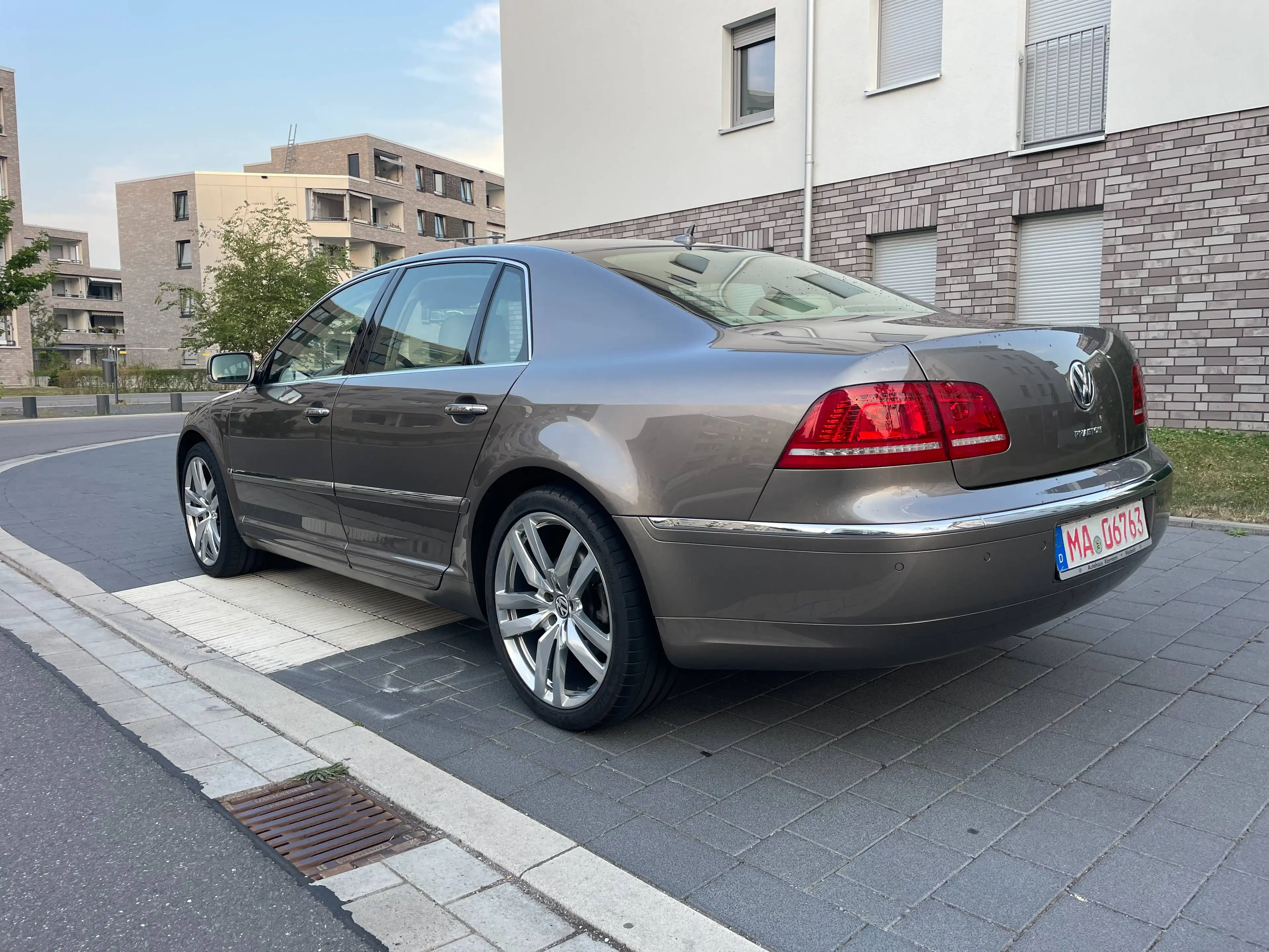 Volkswagen Phaeton Phaeton Diesel 3.0 V6 TDI DPF 4MOTION Automatik (5 Sitzer) — photo 5