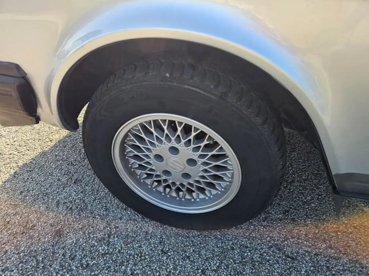 Volvo 240 240 SW 2.0 Polar Сірий - 1