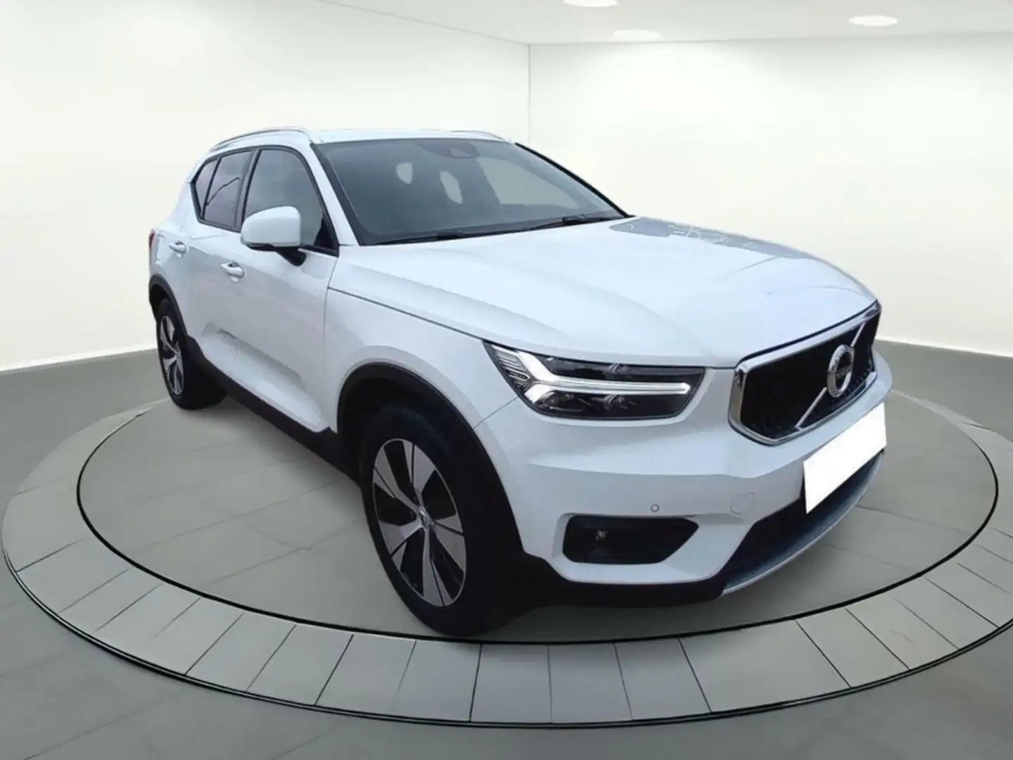 Volvo XC40 BUSINESS PLUS 2WD 2.0 D3 150CV MT6 E6DT Weiß - 2