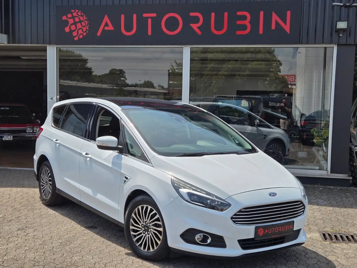 Ford S-Max S-MAX Titanium 7-SITZER/AHK/DAB/PANO/LED Weiß - 1
