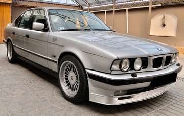 4.0 - Rare Collector's Car