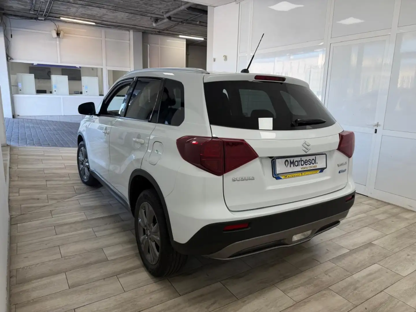 Suzuki Vitara 1.4T GLE Mild Hybrid Blanco - 2