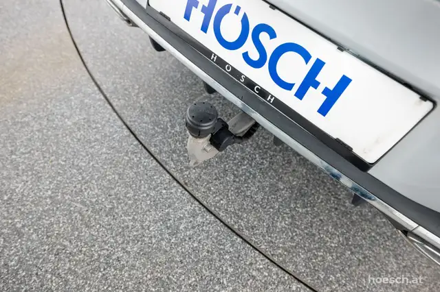 Mercedes-Benz CLA view 11