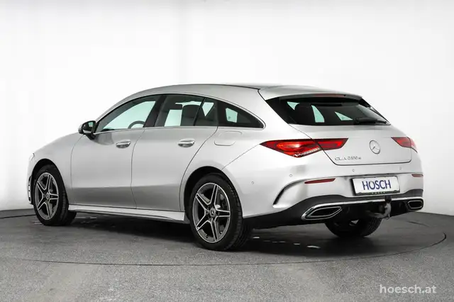 Mercedes-Benz CLA view 5
