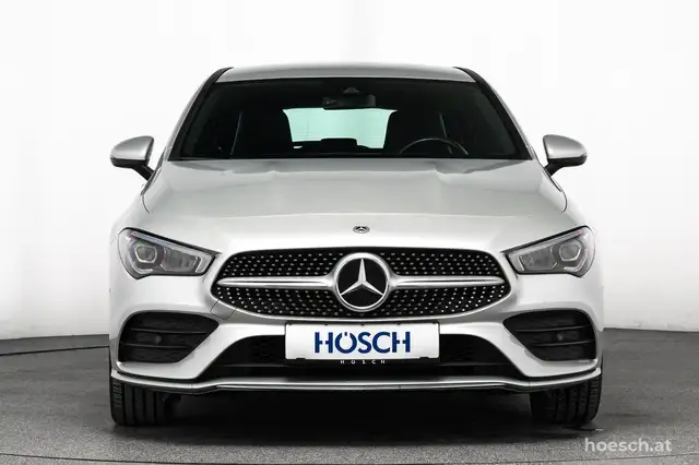 Mercedes-Benz CLA view 3