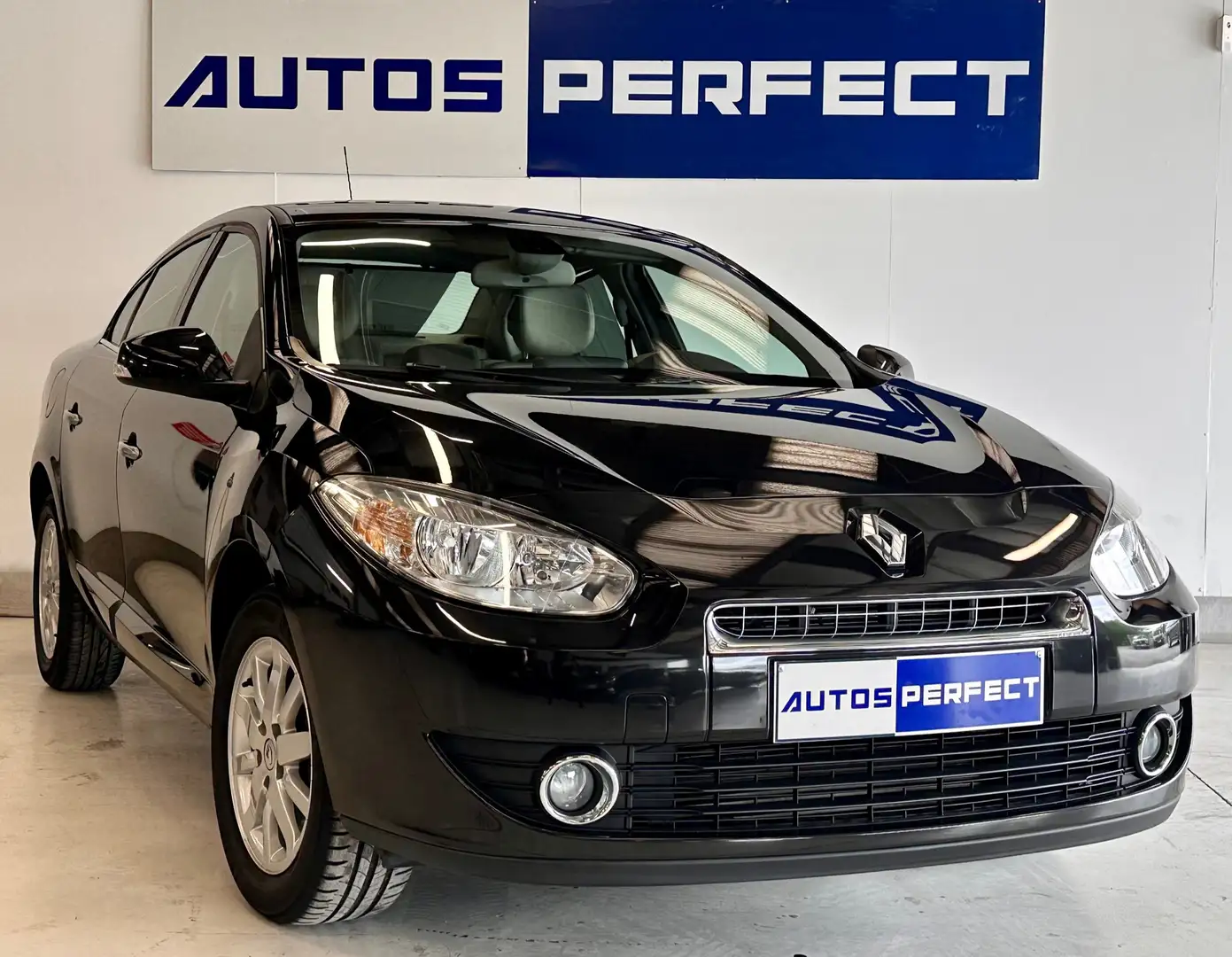Renault Fluence 1.5 dCi Dynamique 78KW CRUISE AIRCO NAVI PDC Siyah - 2