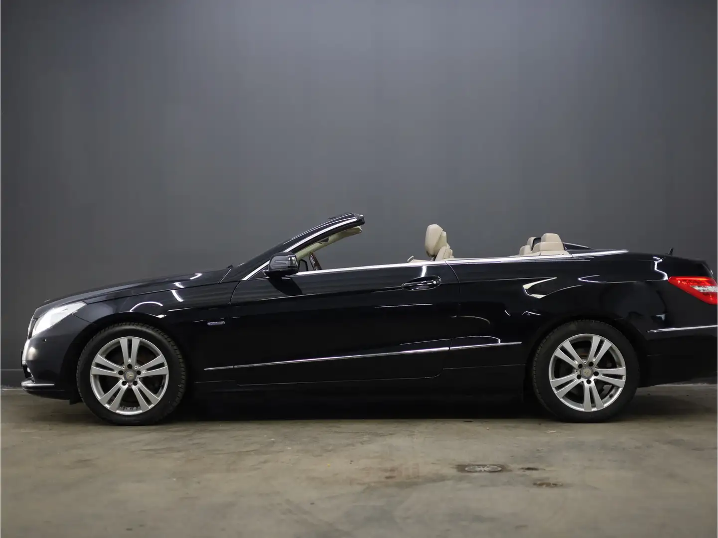Mercedes-Benz E 350 Cabrio CDI Elegance Export | B2B | Handel | 7500 N Zwart - 2