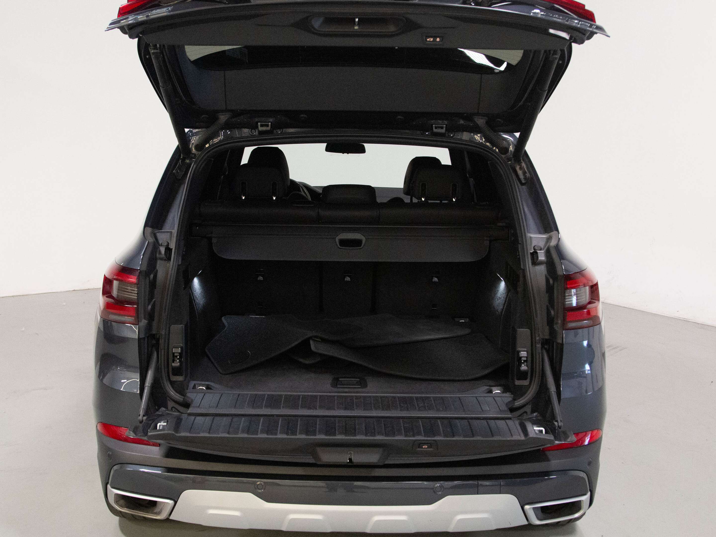 used 2022 BMW X5 car, priced at $47,900