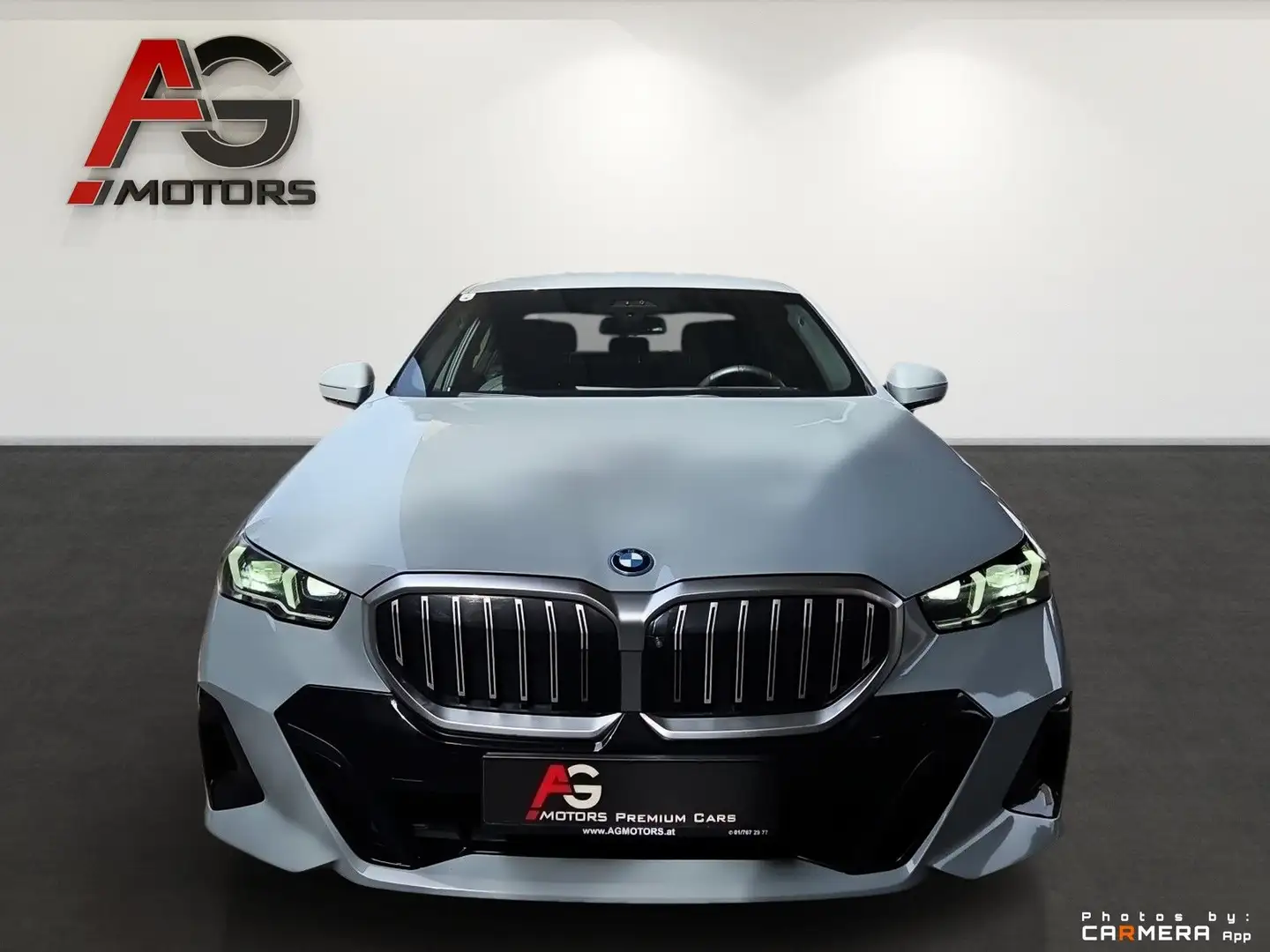 BMW 550 e PHEV xDrive Aut. M-Paket / 360° Kamera/1.Besitz Grau - 2