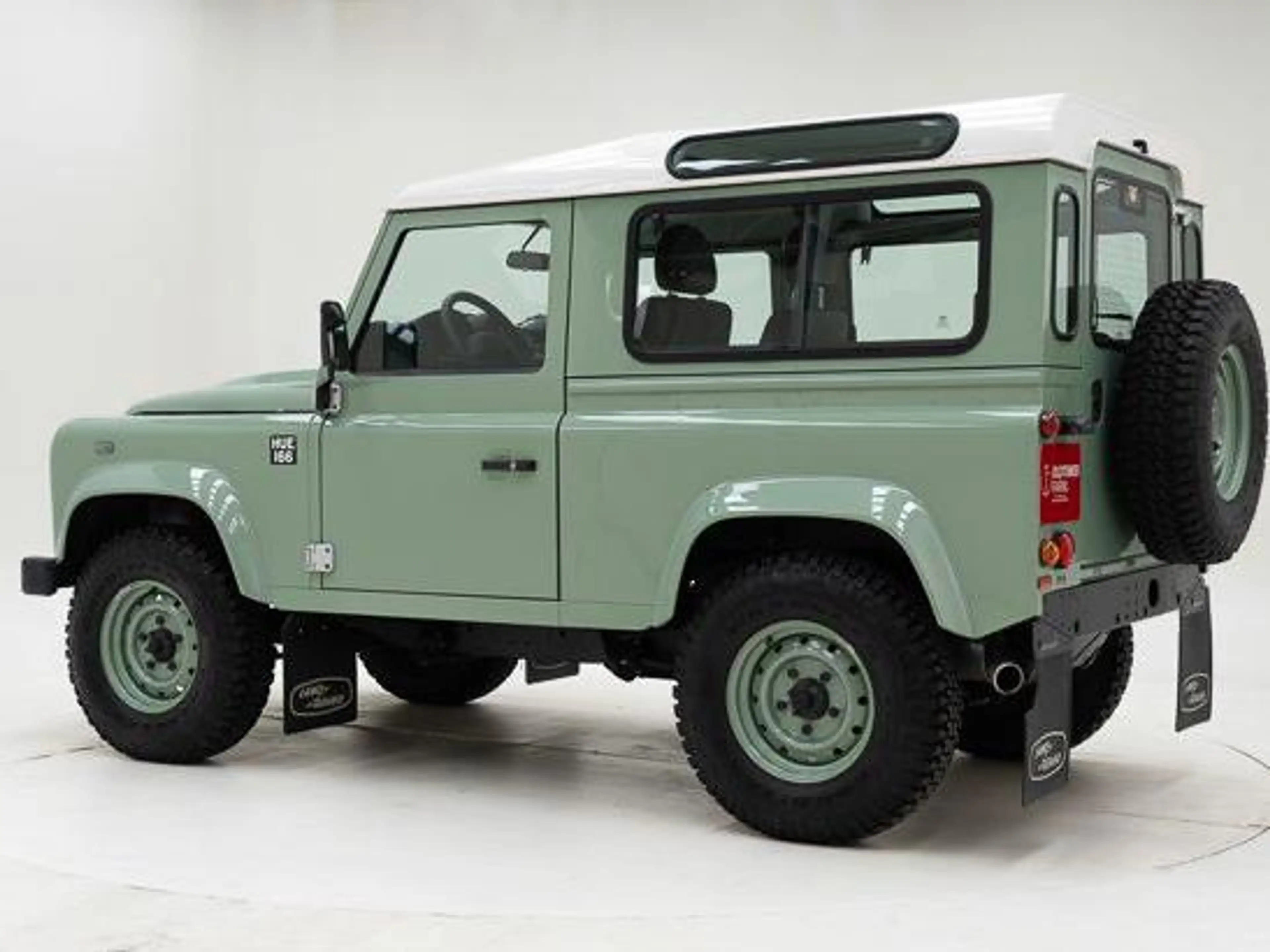 Land Rover Defender Heritage 90 '2015 CH79116 — photo 4
