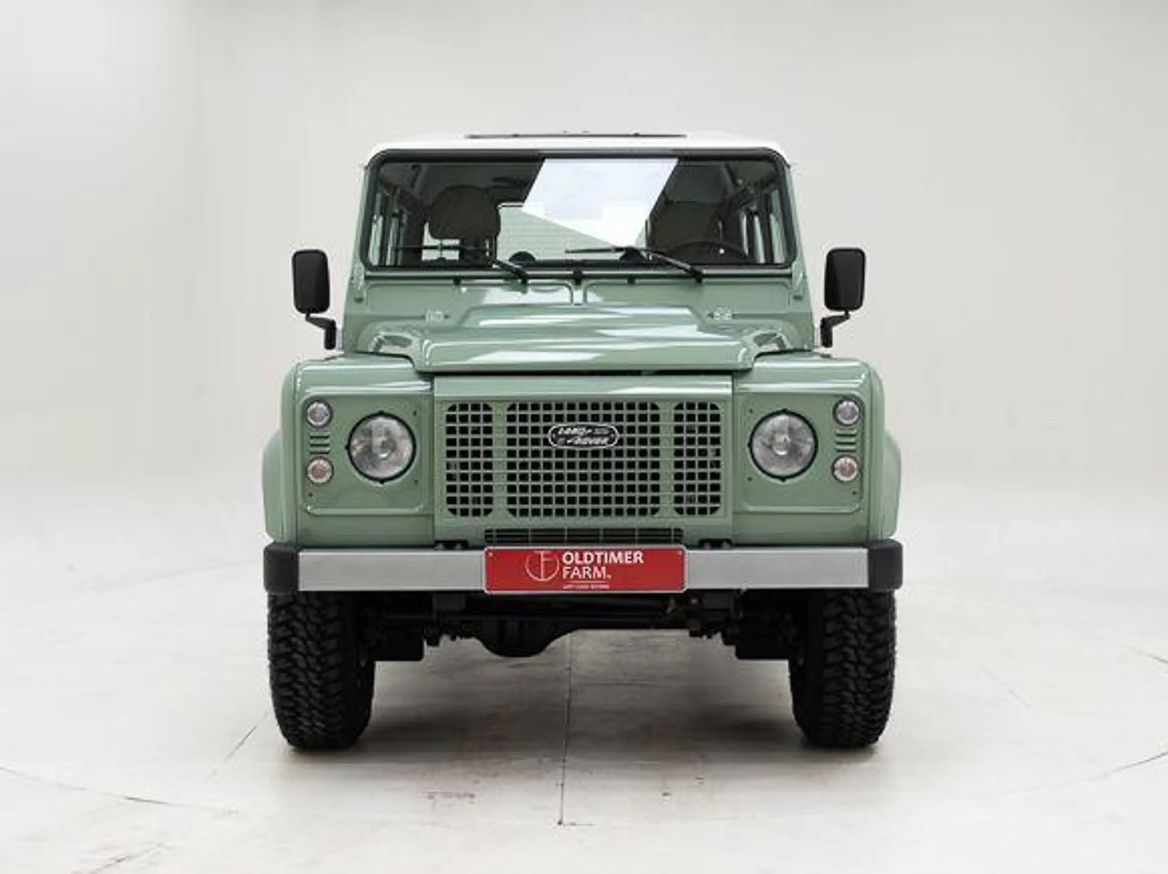Land Rover Defender Heritage 90 '2015 CH79116 — photo 9