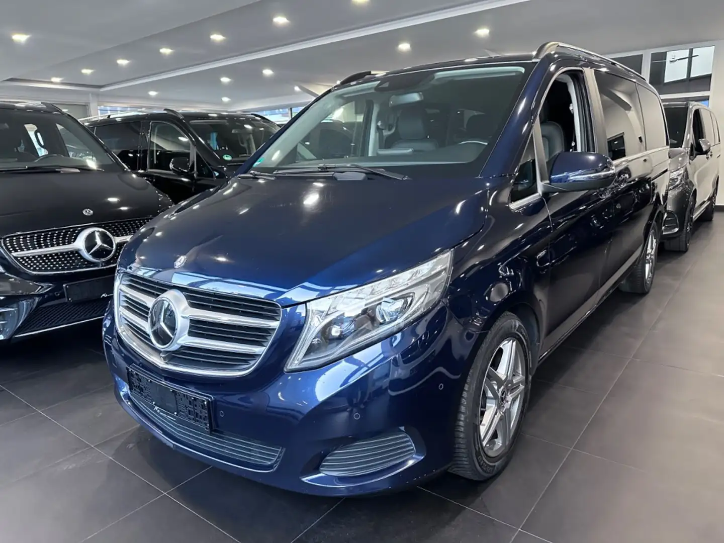 Mercedes-Benz V 250 CDI/AVANTG./EDIT*Lang*LEDER*7-SITZ*LED*StHz Blau - 1