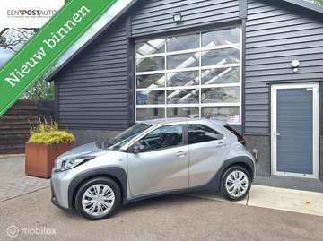 1.0 VVT-i MT Play 1 Eig. NL-Auto ! BTW-Auto ! Adap