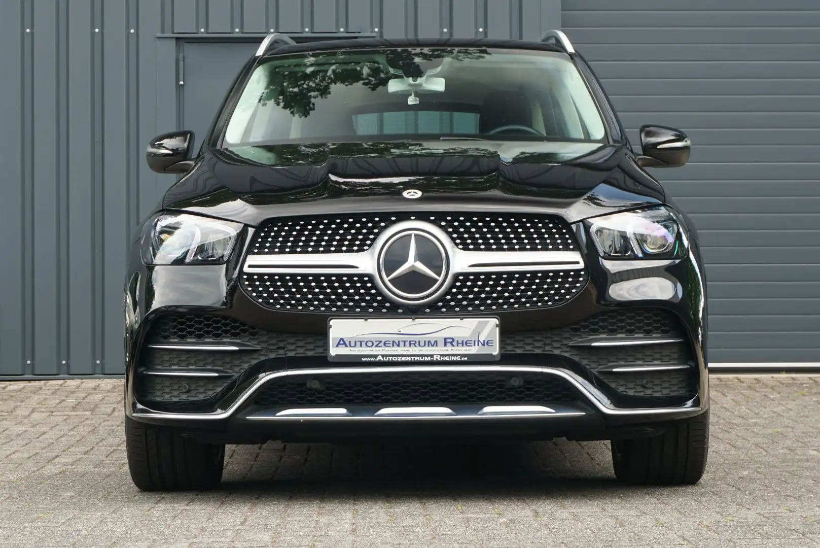 Mercedes-Benz GLE 400 d 4M AMG ACC RFK Widescreen SHZ+Belüftung Schwarz - 2