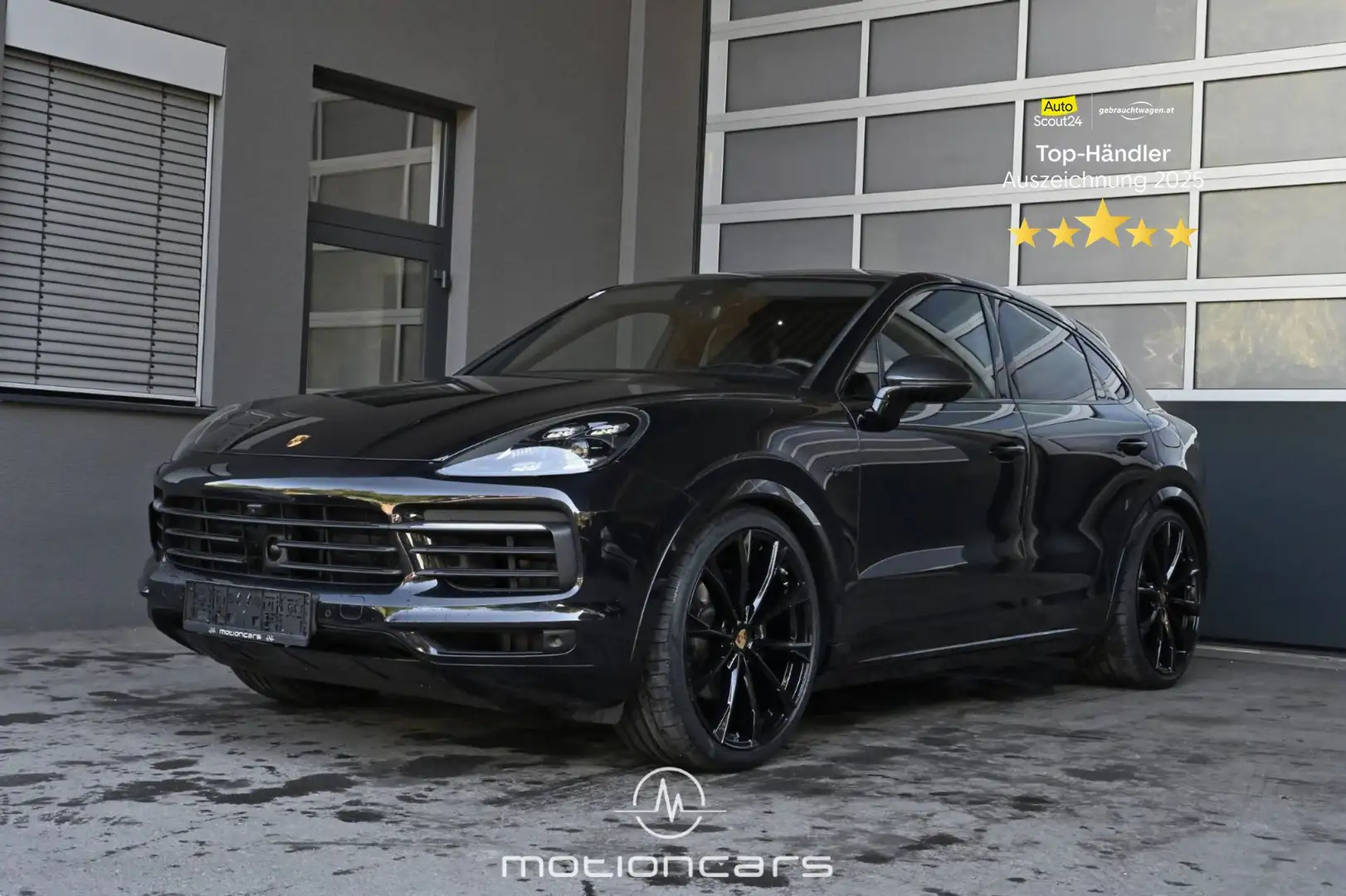 Porsche Cayenne Coupe E-Hybrid Approved 11/2026 Carbon Schwarz - 1