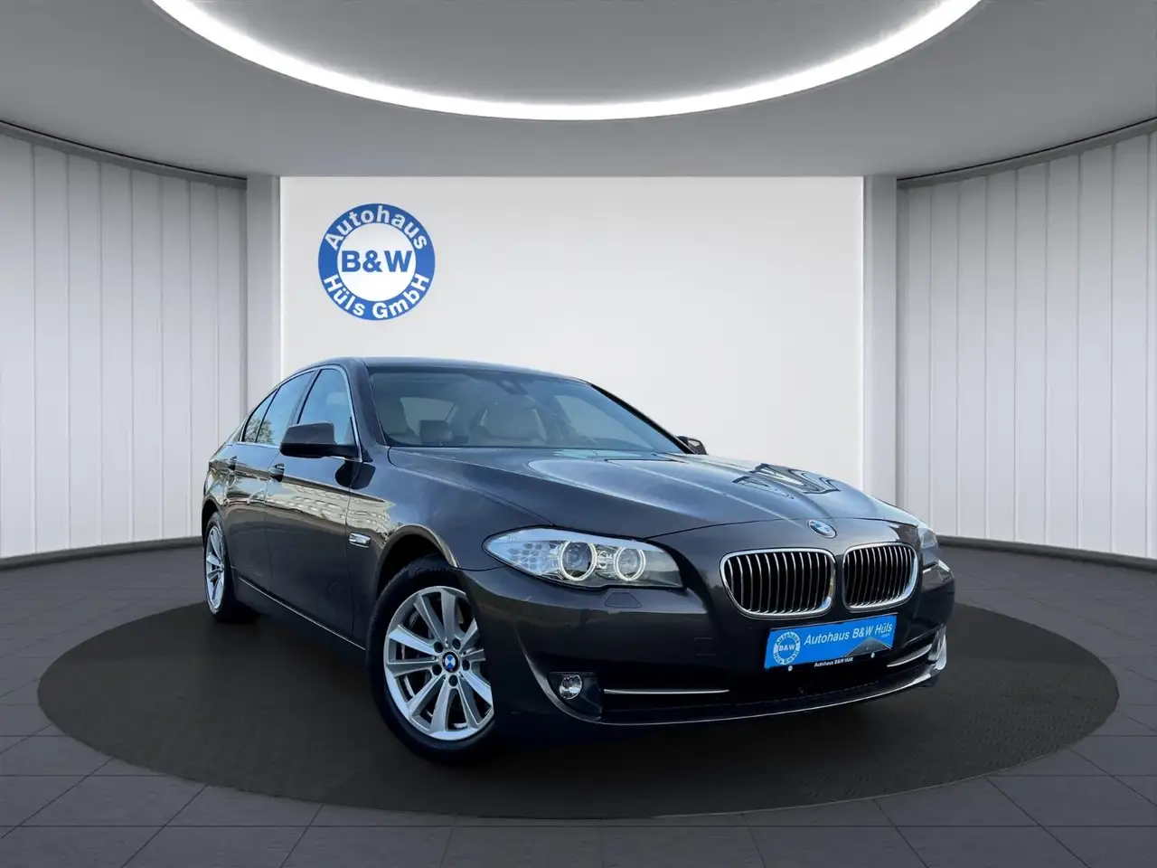 BMW 528