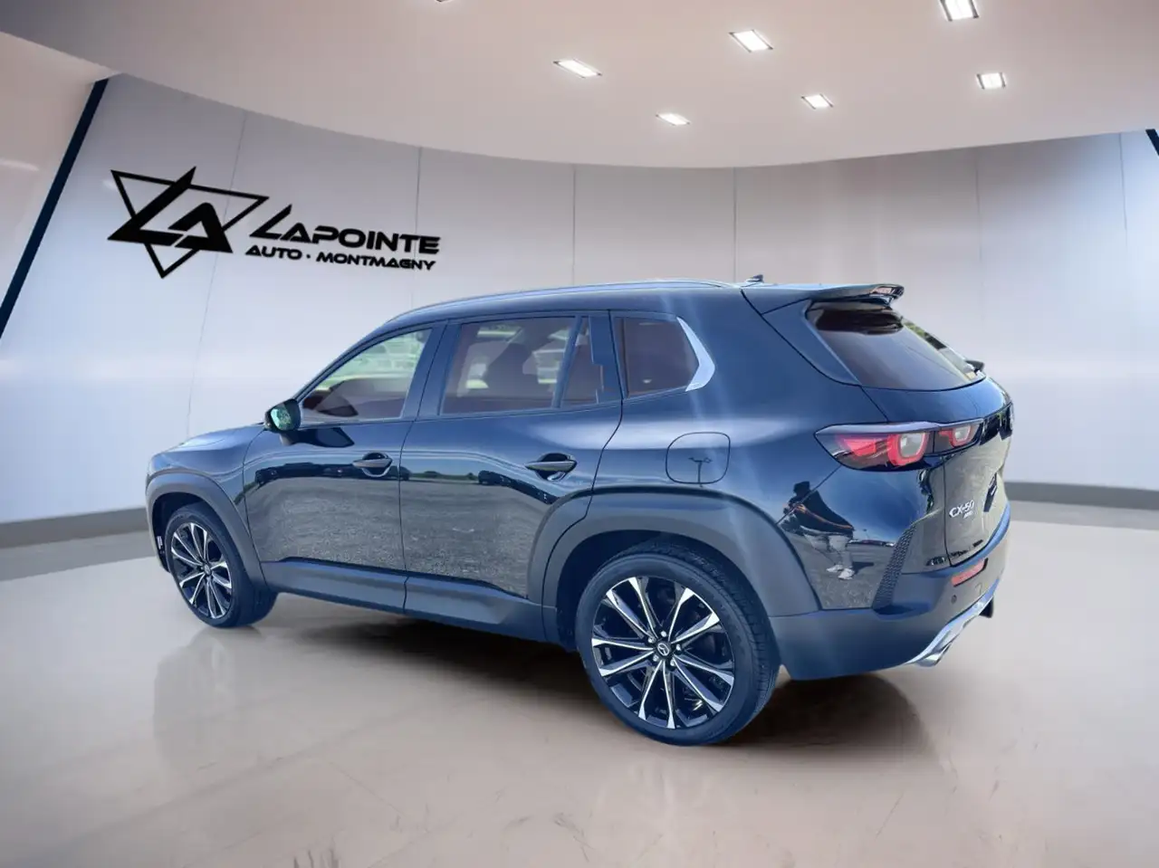 Mazda CX-50 снимка Mazda CX-50