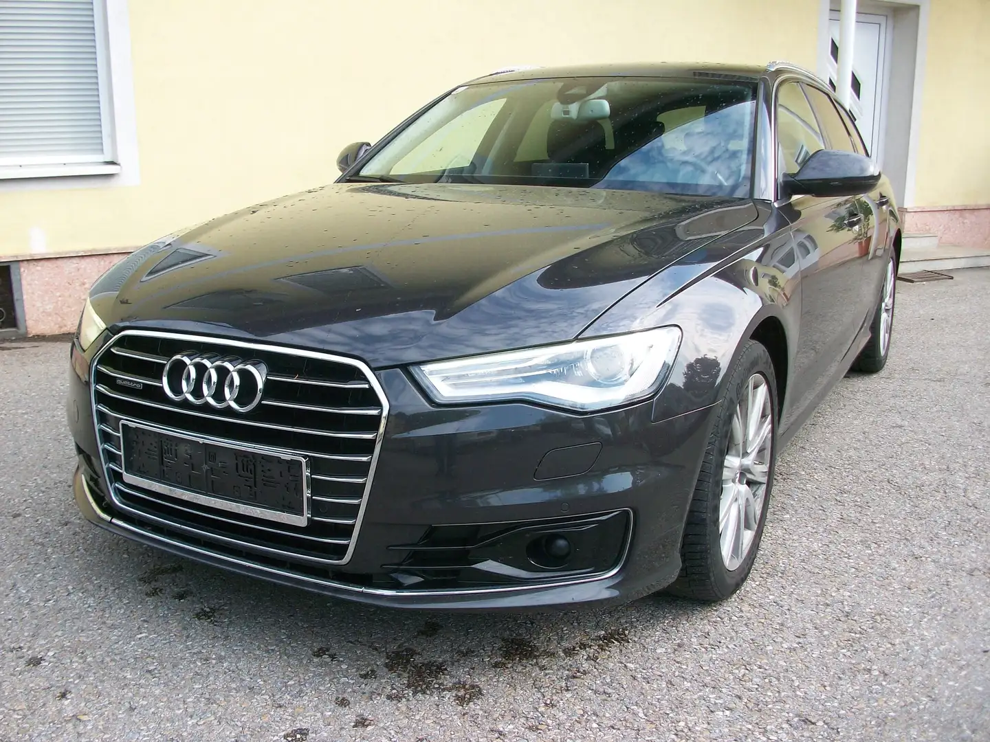Audi A6 Avant 3,0 TDI clean Diesel Quattro intense S-troni Grau - 1