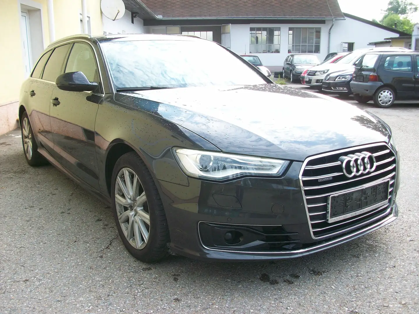 Audi A6 Avant 3,0 TDI clean Diesel Quattro intense S-troni Grau - 2
