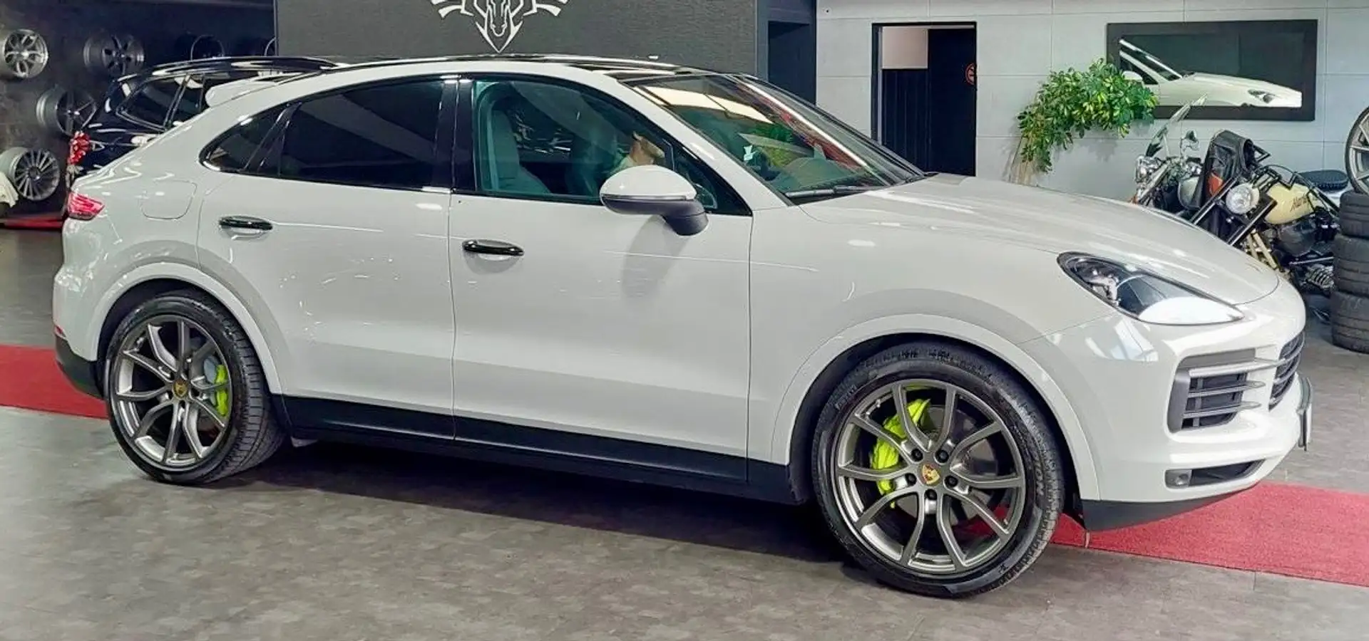Porsche Cayenne Cayenne Coupe E-Hybrid PHEV 17,9 kWh Aut. Beige - 1