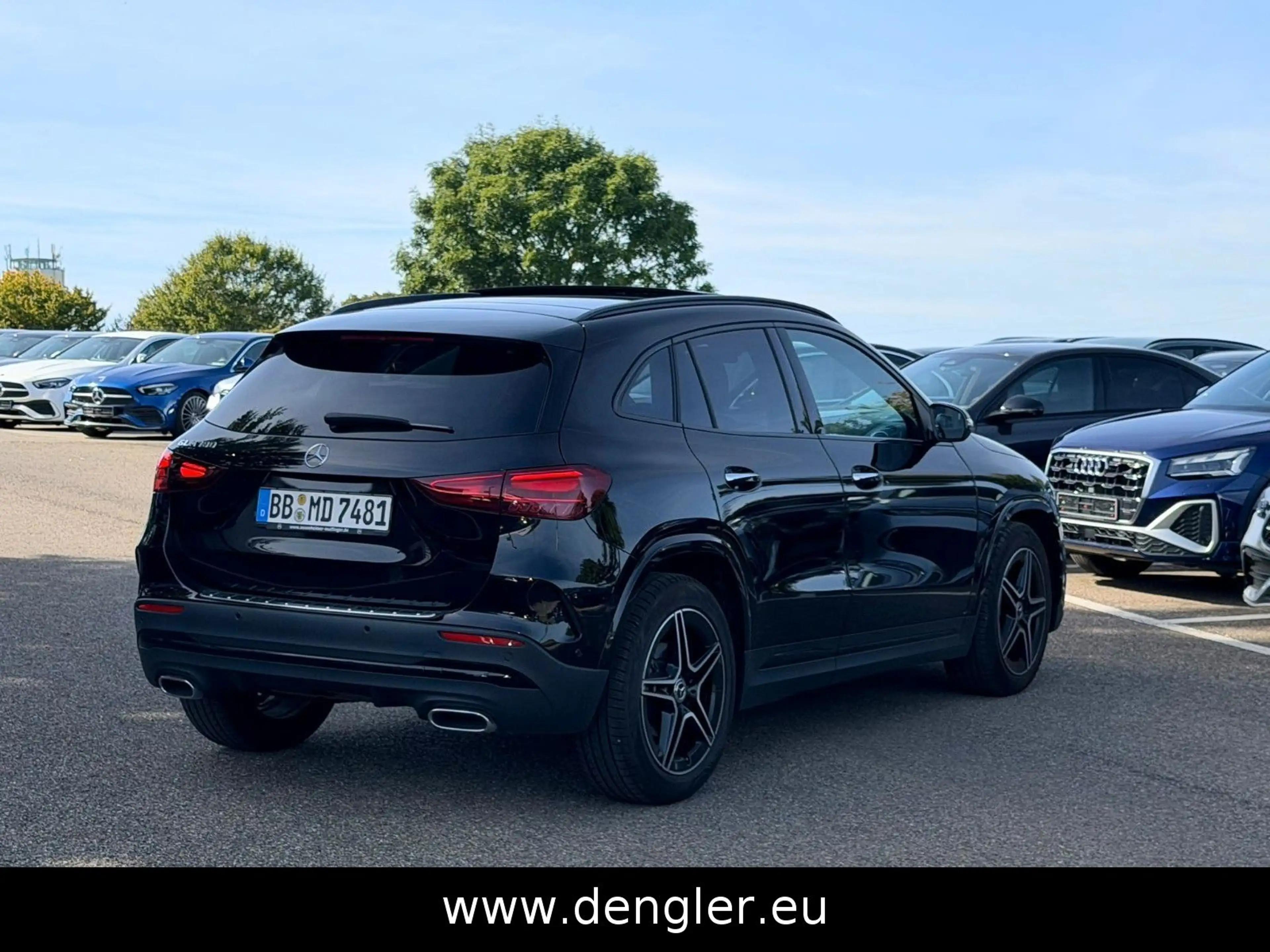 Mercedes-Benz GLA 180 PANO*AHK*BEAM*360 EDITION AMG Line — photo 6