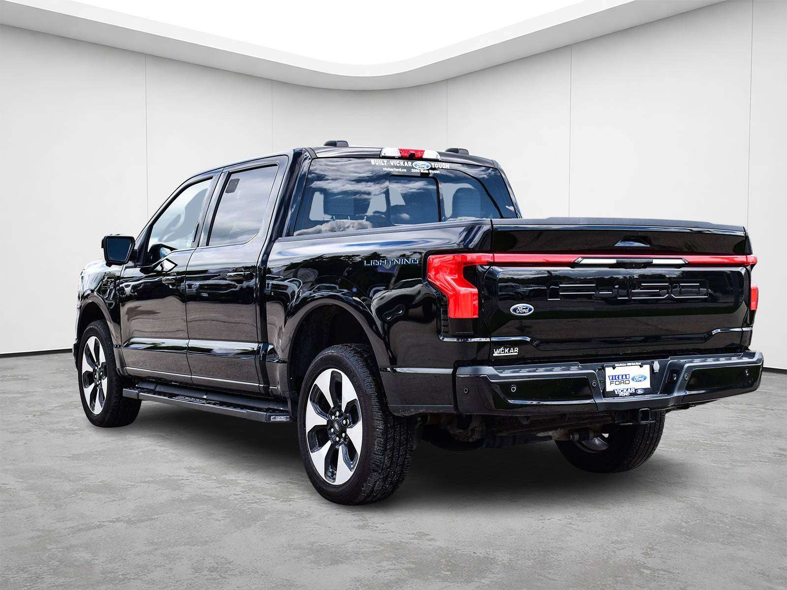 2023 Ford F-150 Lightning Platinum Top of the line! Extended Range No gas! — снимка 1