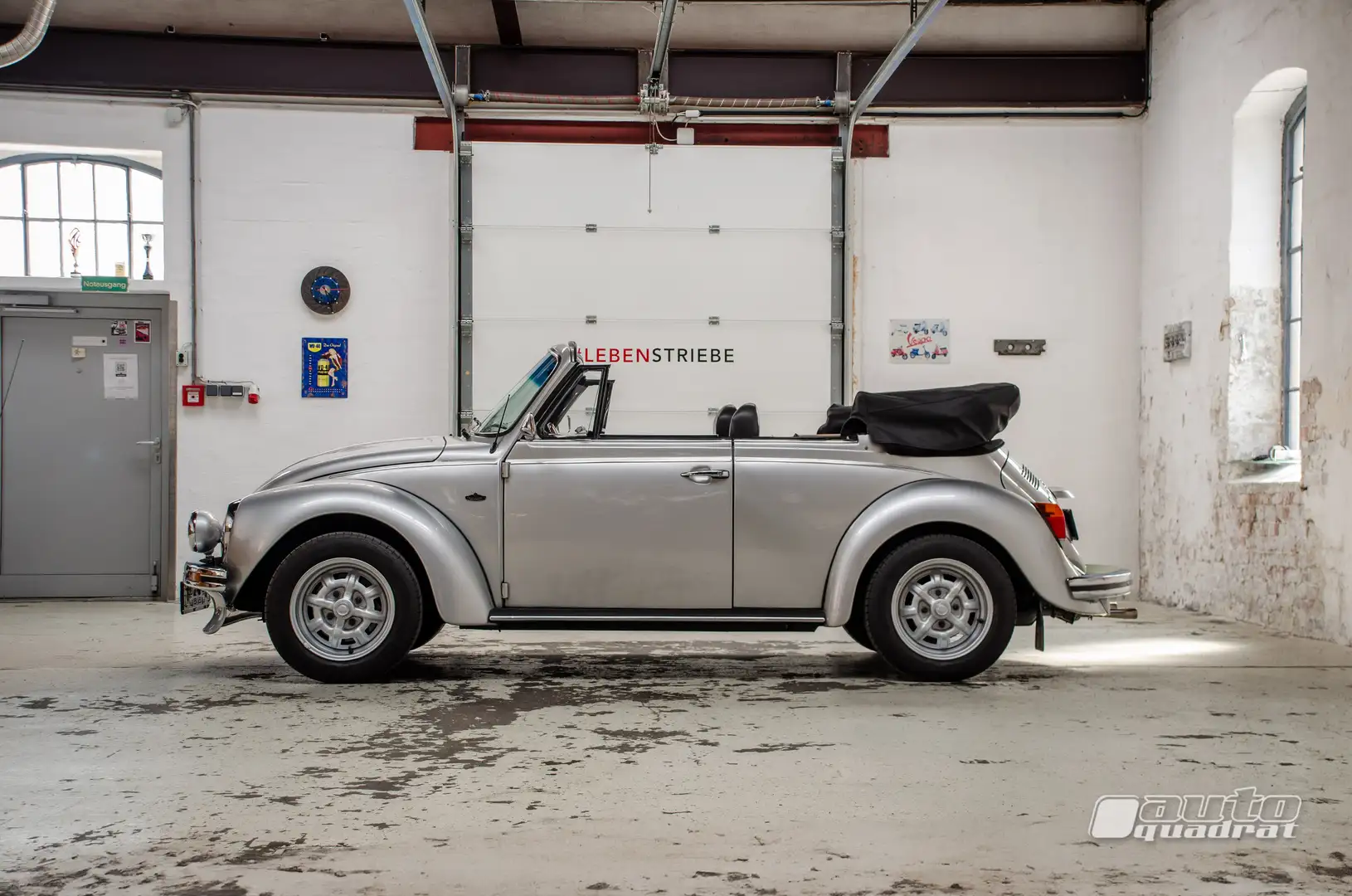 Volkswagen Käfer 1303 Cabrio Silber - 1