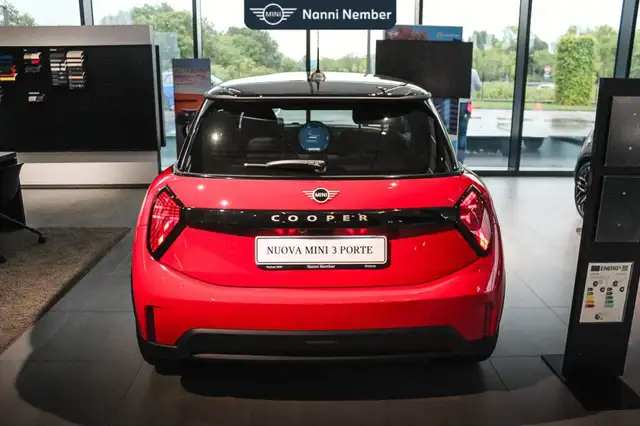 Mini Cooper Cooper view 4
