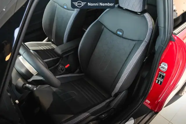 Mini Cooper Cooper view 14