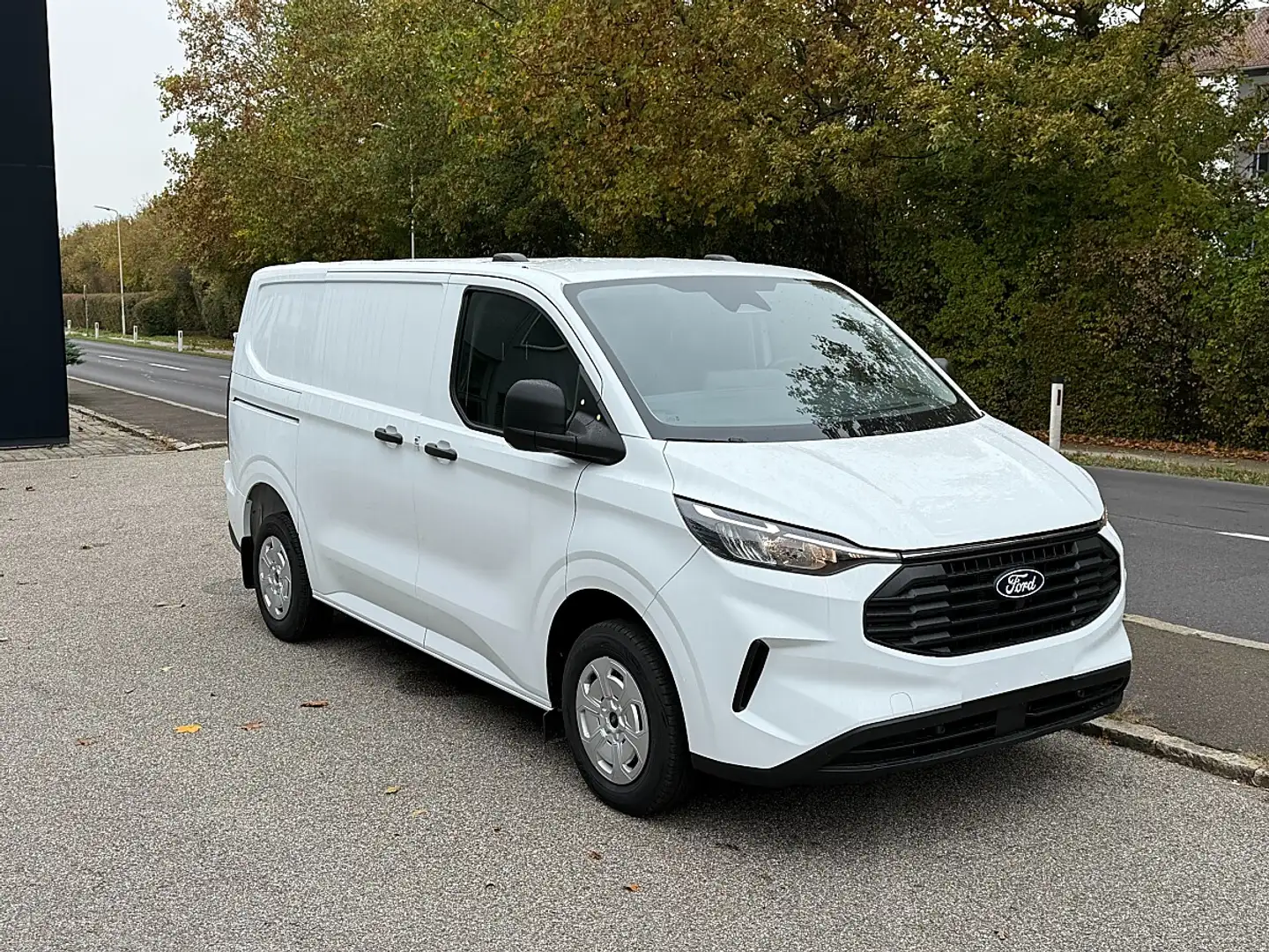 Ford Transit Custom Kasten 2,0 EcoBlue L1H1 280 Trend Weiß - 2