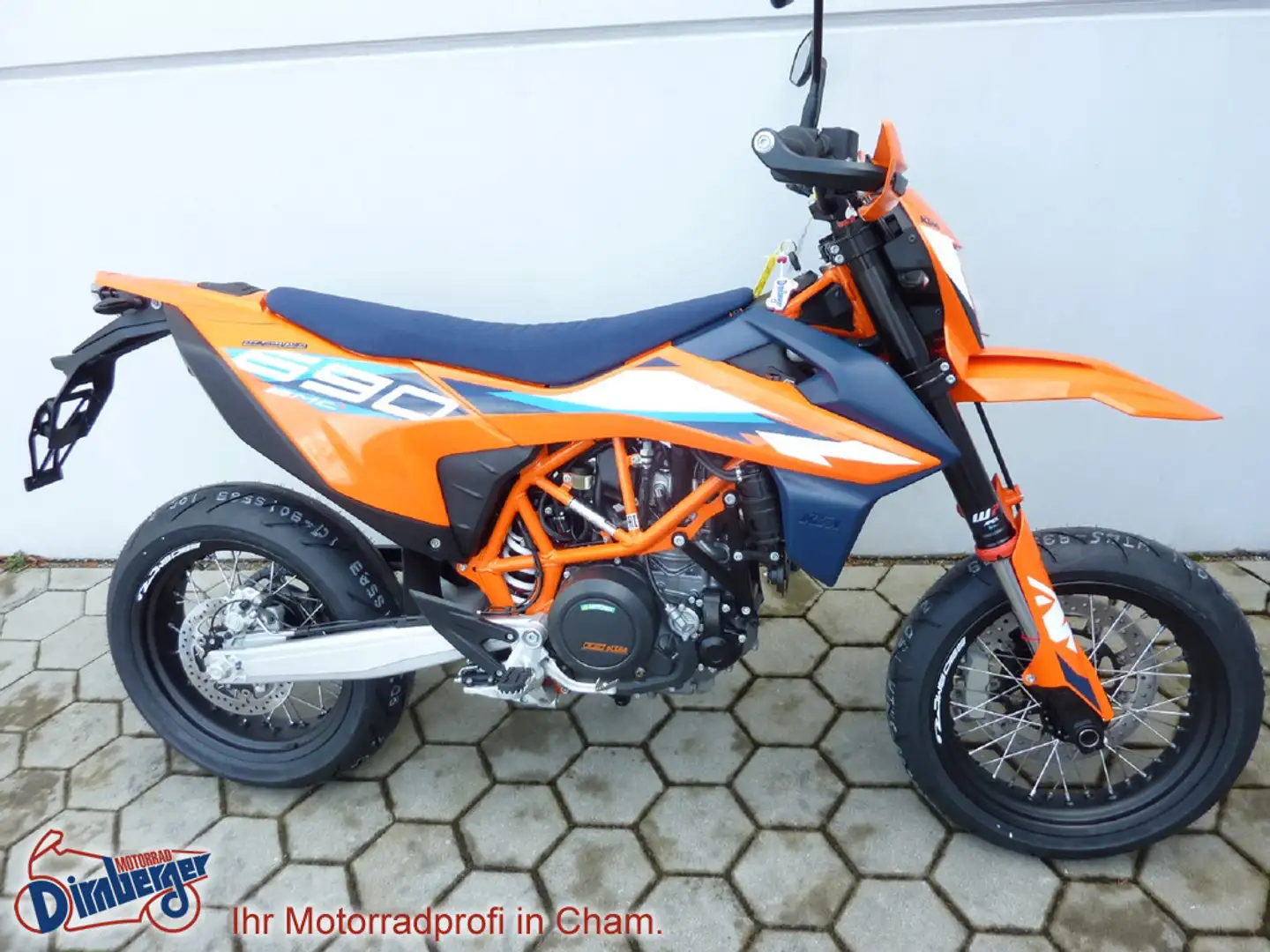 KTM 690 SMC R 2023 Aktionspreis = 1.984,- gespart bijela - 2