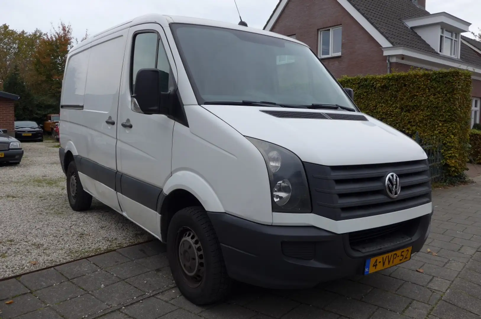 Volkswagen Crafter 28 2.0 TDI L1H1 Wit - 1