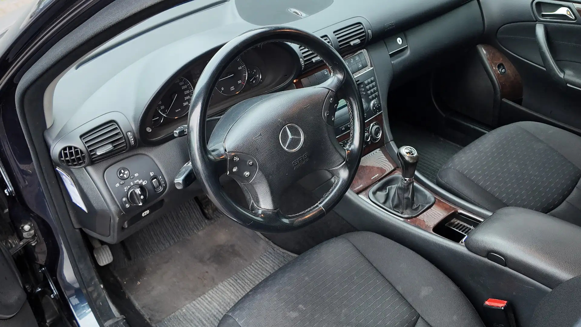 Mercedes-Benz C 200 CDI Elegance Noir - 2