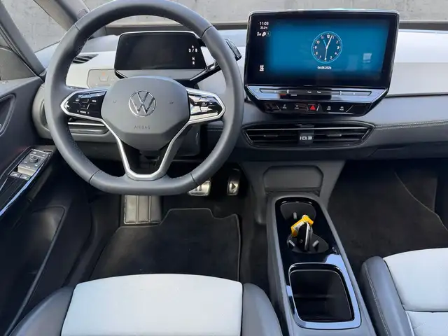 Volkswagen Id.3 view 9
