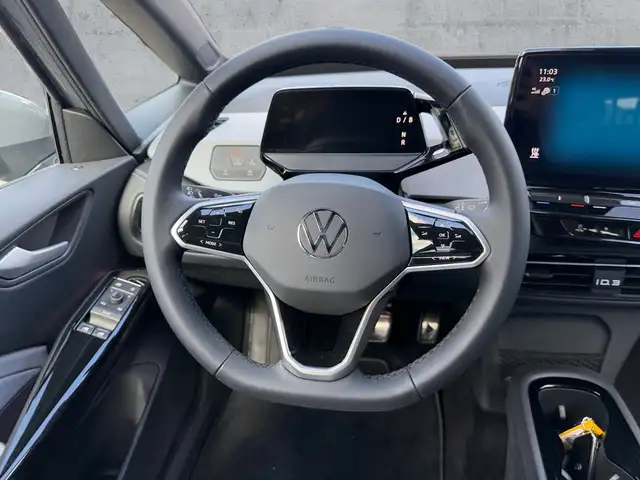 Volkswagen Id.3 view 10