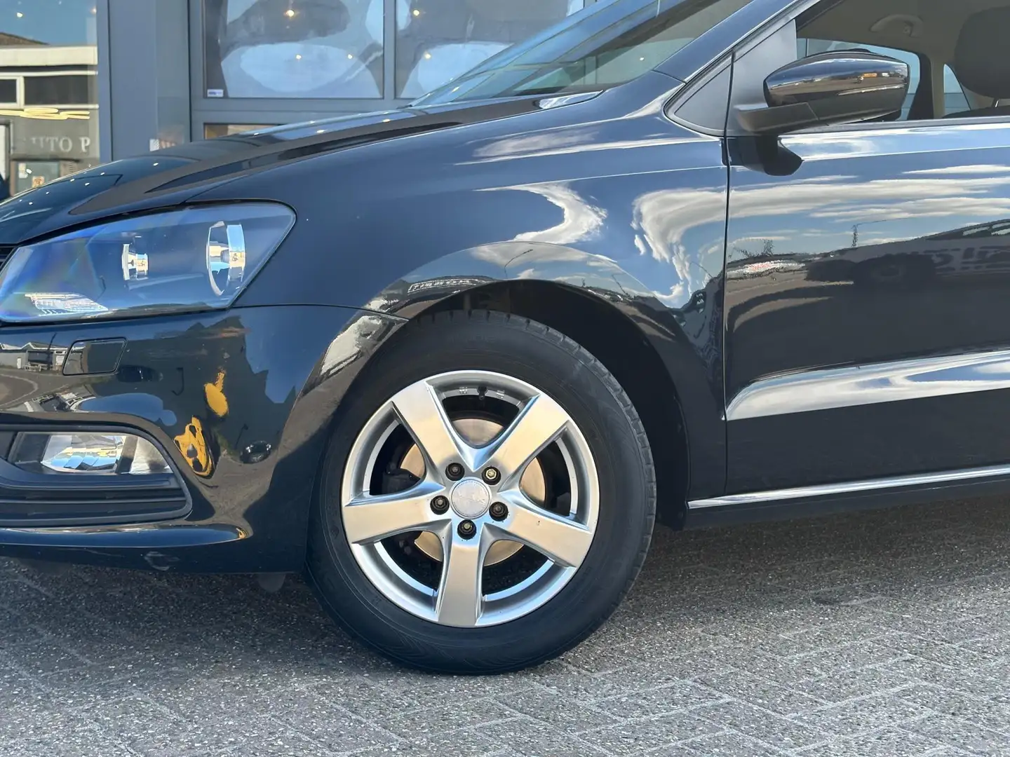 Volkswagen Polo 1.2 TSI Comfortline | CRUISECR | Stoelverwarming | Negro - 2
