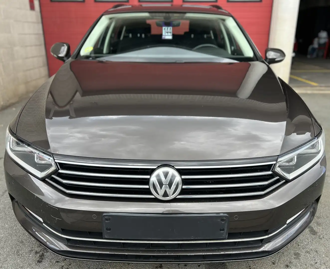 Volkswagen Passat Variant SW 1.6 CR TDi Comfortline Business / CAMÉRA + NAV Gris - 2