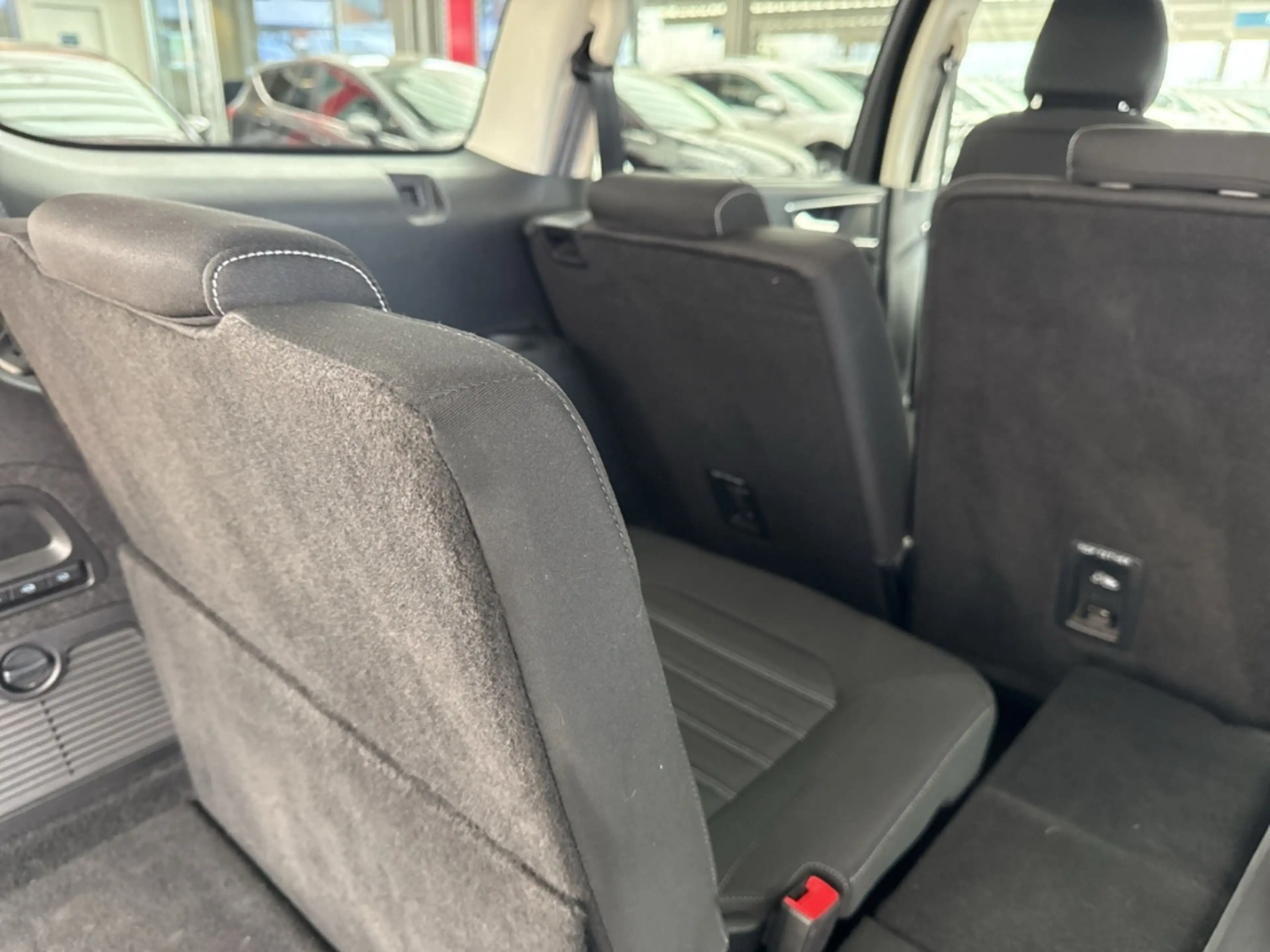 Ford Galaxy Titanium 7-Sitzer AHK Panorama-SD Business/Winterp — photo 15