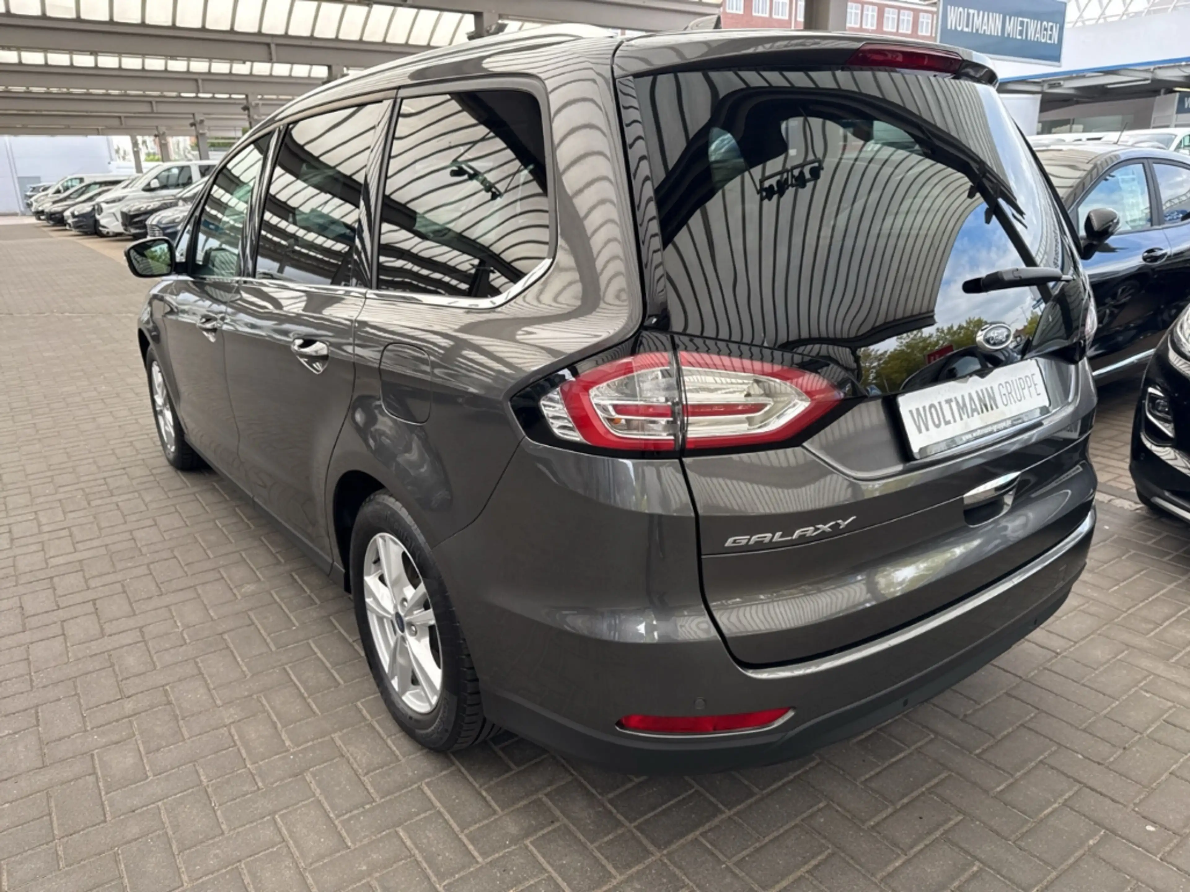 Ford Galaxy Titanium 7-Sitzer AHK Panorama-SD Business/Winterp — photo 12