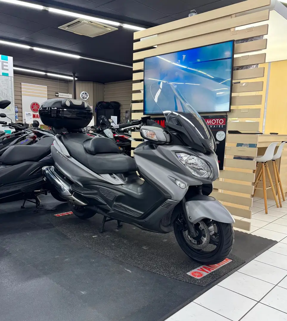 Suzuki Burgman 650 - 2