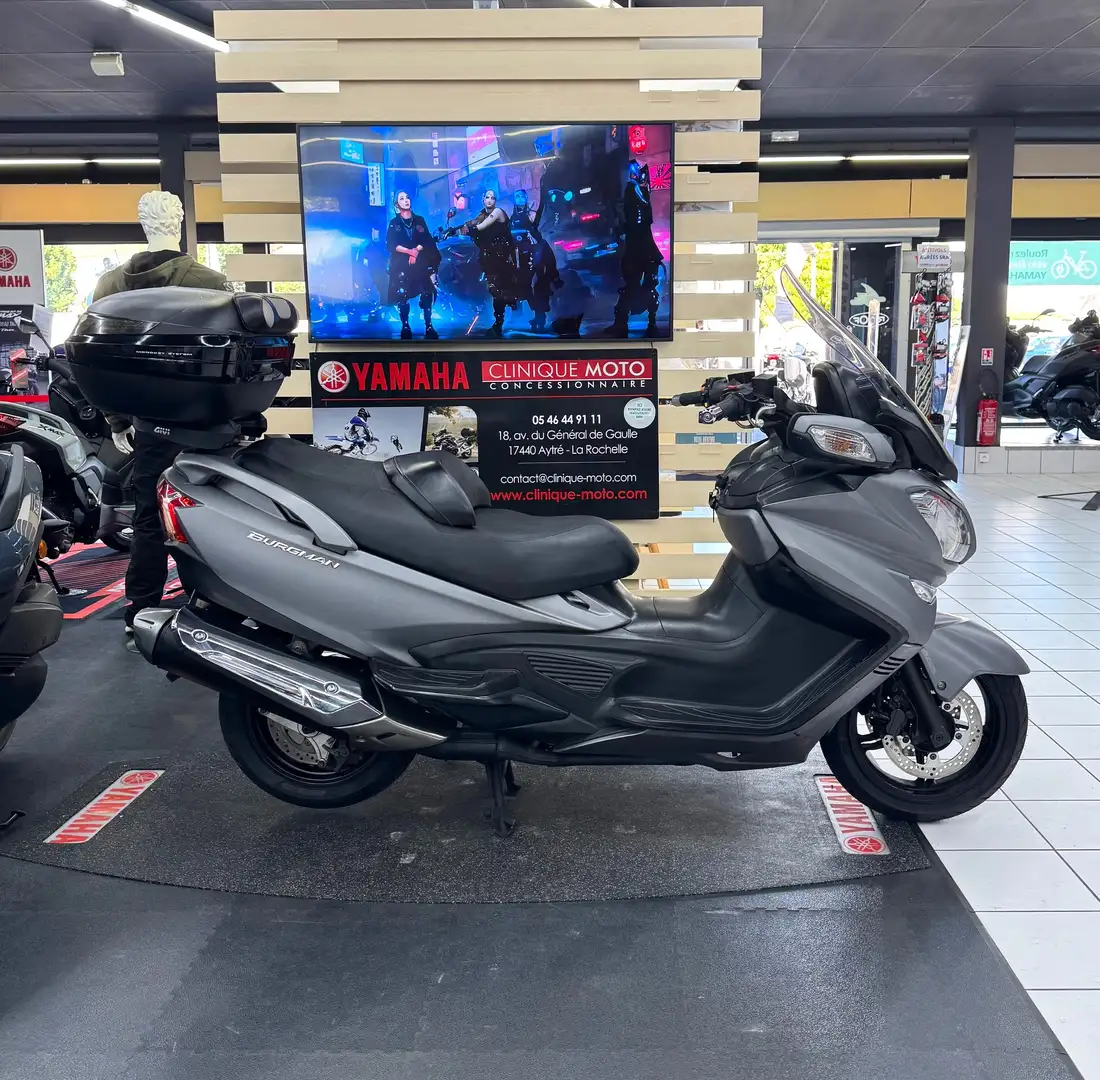 Suzuki Burgman 650 - 1