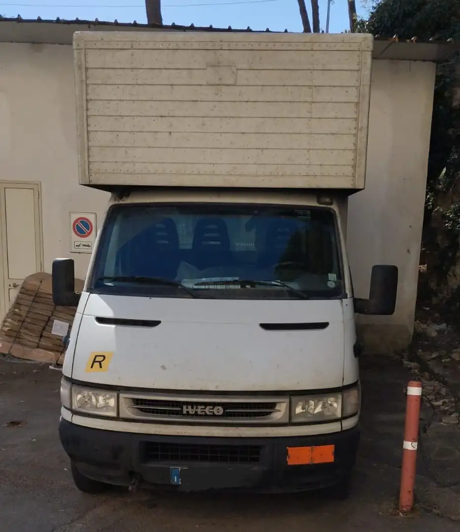 Iveco Daily 35 Bianco - 2