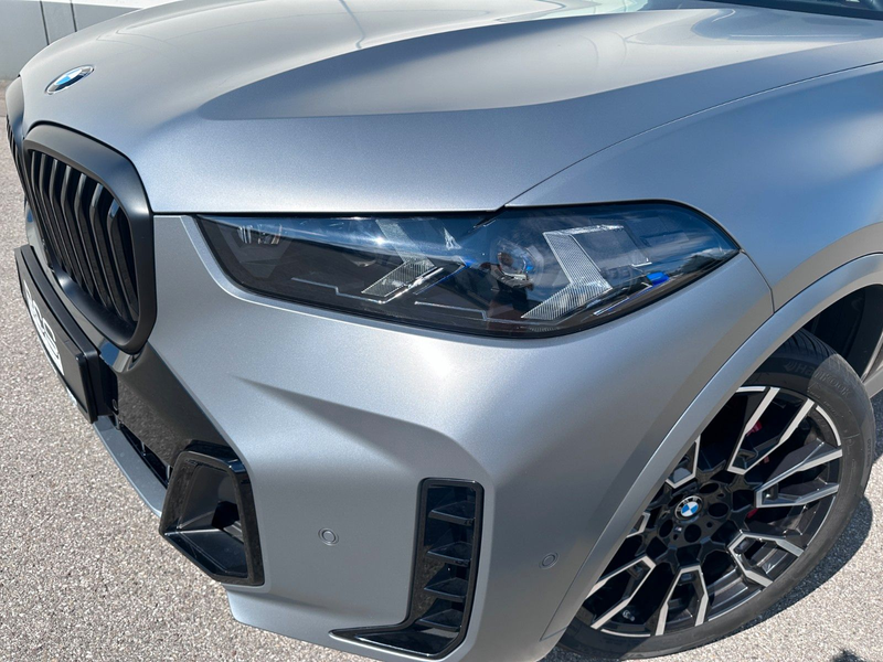 BMW X5 40 d xDrive M Sport | VOLL | MWST AUSW | B&W — photo 11