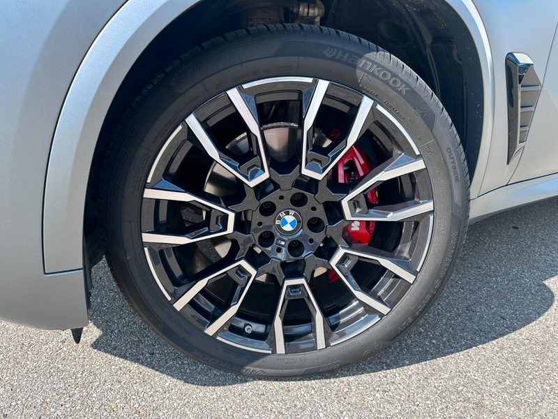 BMW X5 40 d xDrive M Sport | VOLL | MWST AUSW | B&W — photo 4