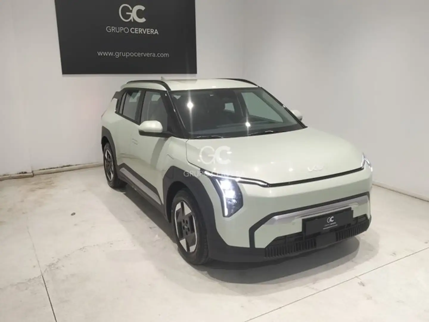 Kia EV3 Air Standard Range Verde - 2